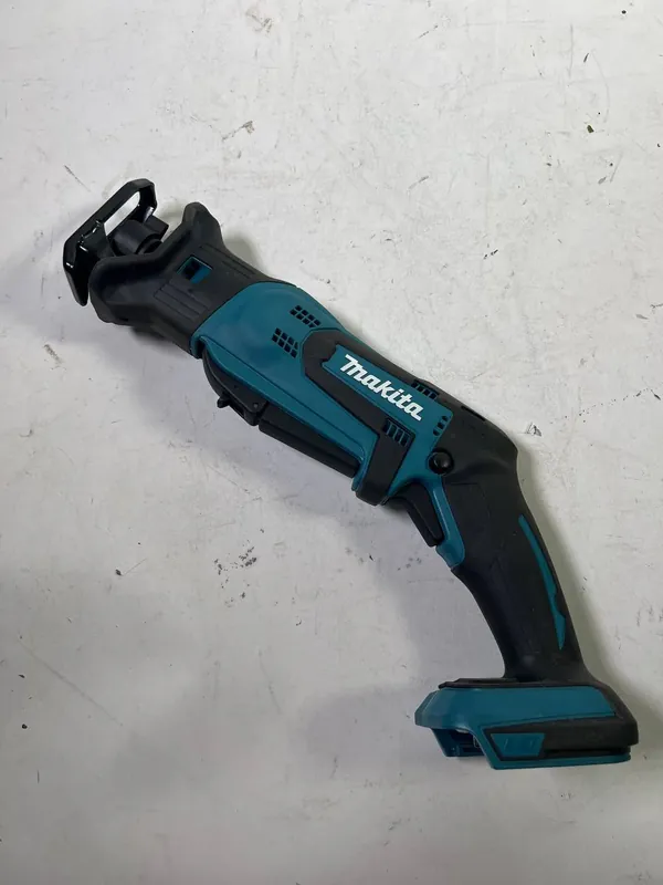 Makita DJR 183 Z Akku Reciprosäge 18V Solo - Leicht Gebraucht Nur Für Kurze Zeit
