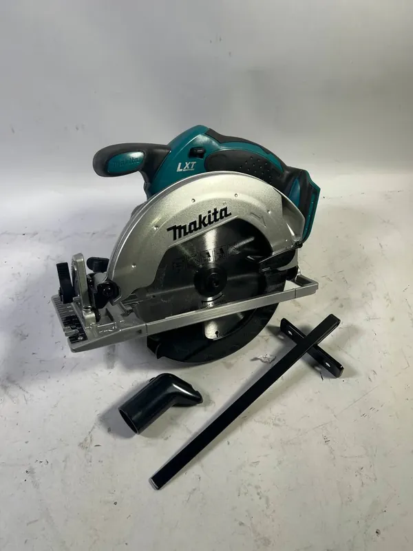 Makita DSS 611 Z 18V Li-Ion Akku Handkreissäge - Leicht Gebraucht Heißes Angebot