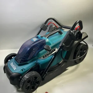 Preisreduziert Makita DLM 330 Z Akku Rasenmäher 18 V 33 cm 30 l Solo - Leicht Gebraucht