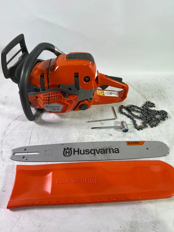 Husqvarna 562 XP Benzin Motorsäge Kettensäge 3,5 kW 59,8 cm³ 45 cm ( 970 50 20-18 ) 970502018 - Reparaturgerät Begrenztes Angebot