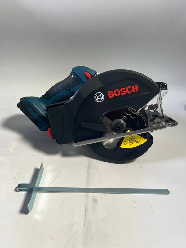 Bosch GKM 18V-50 Professional Akku Metall Handkreissäge 18 V 136 mm ( 06016B8001 ) Brushless + L-Boxx - ohne Akku, ohne Ladegerät - Leicht Gebraucht Günstig