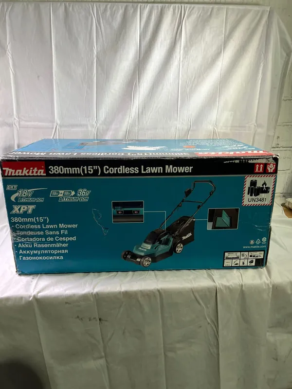 Makita DLM 382 Z Akku Rasenmäher 36 V ( 2x 18 V ) 38 cm 40 l Solo - ohne Akku, ohne Ladegerät - OVP Beschädigt Must-Have
