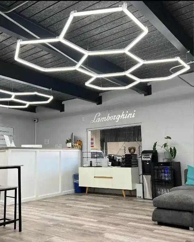 Luce led esagonale a soffitto 5 elementi 3,1mt x 2,2mt Neu Im Sortiment
