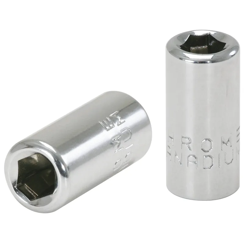 Abverkauf 1/4" CHROMEplus Bit-Adapter-Stecknuss